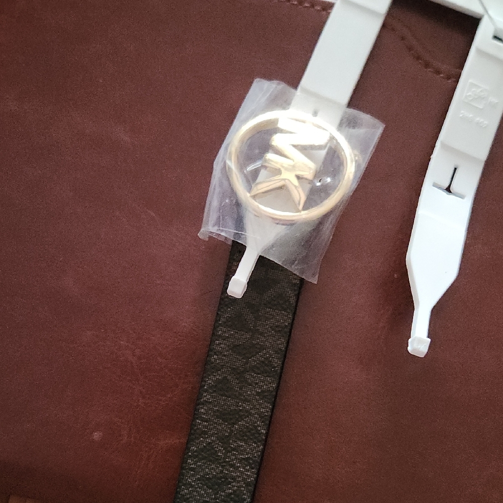 1DayOnly PRICE CUT‼️🔥NWOT M. M. KORS narrow Belt, Brown Monogram. Gold Buckle.